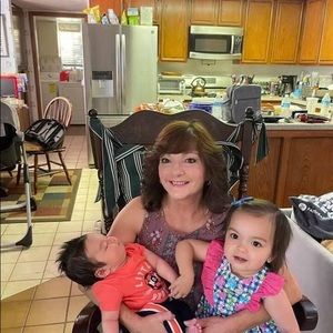 Meet your Posher, Dana